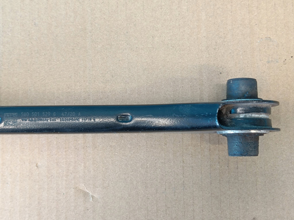 VW GOLF VIII VARIANT 1.5 e-TSI 110KW 2021 R CONTROL ARM RIGHT REAR 5Q0501529G