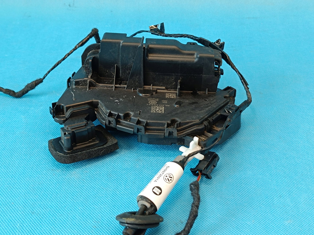 VW GOLF VIII VARIANT 1.5 e-TSI 110KW 2021 R DOOR LOCK LEFT REAR 5TA839015L
