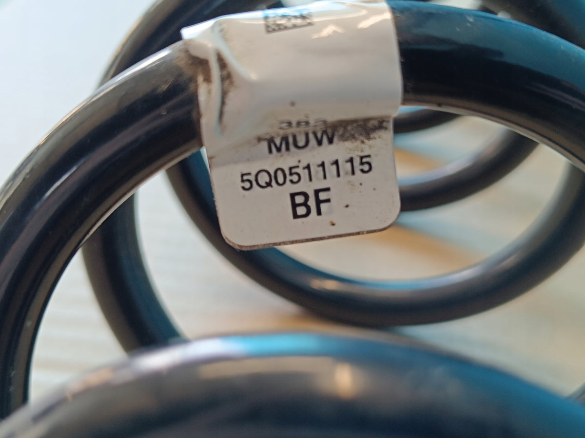 VW GOLF VIII VARIANT 1.5 e-TSI 110KW 2021 R SPRING LEFT REAR 5Q0511115BF