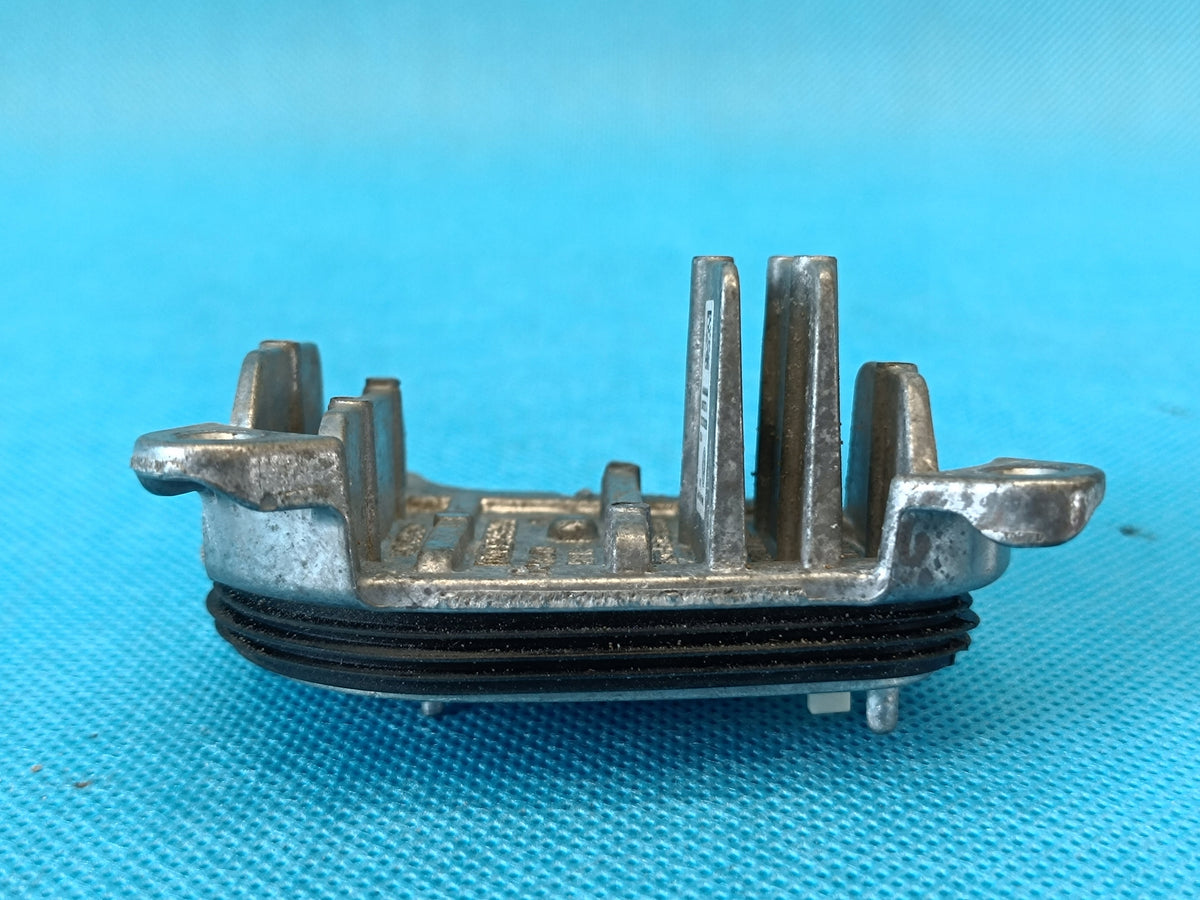 VW GOLF VIII VARIANT 1.5 e-TSI 110KW 2021R LAMP MODULE HEDGEHOG RIGHT 5H0998478E