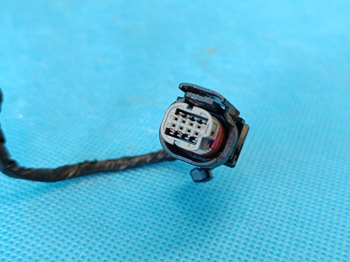 VW GOLF VIII VARIANT 1.5e-TSI 21R BUNDLE DOOR LOCK RIGHT FRONT 5TB837016C
