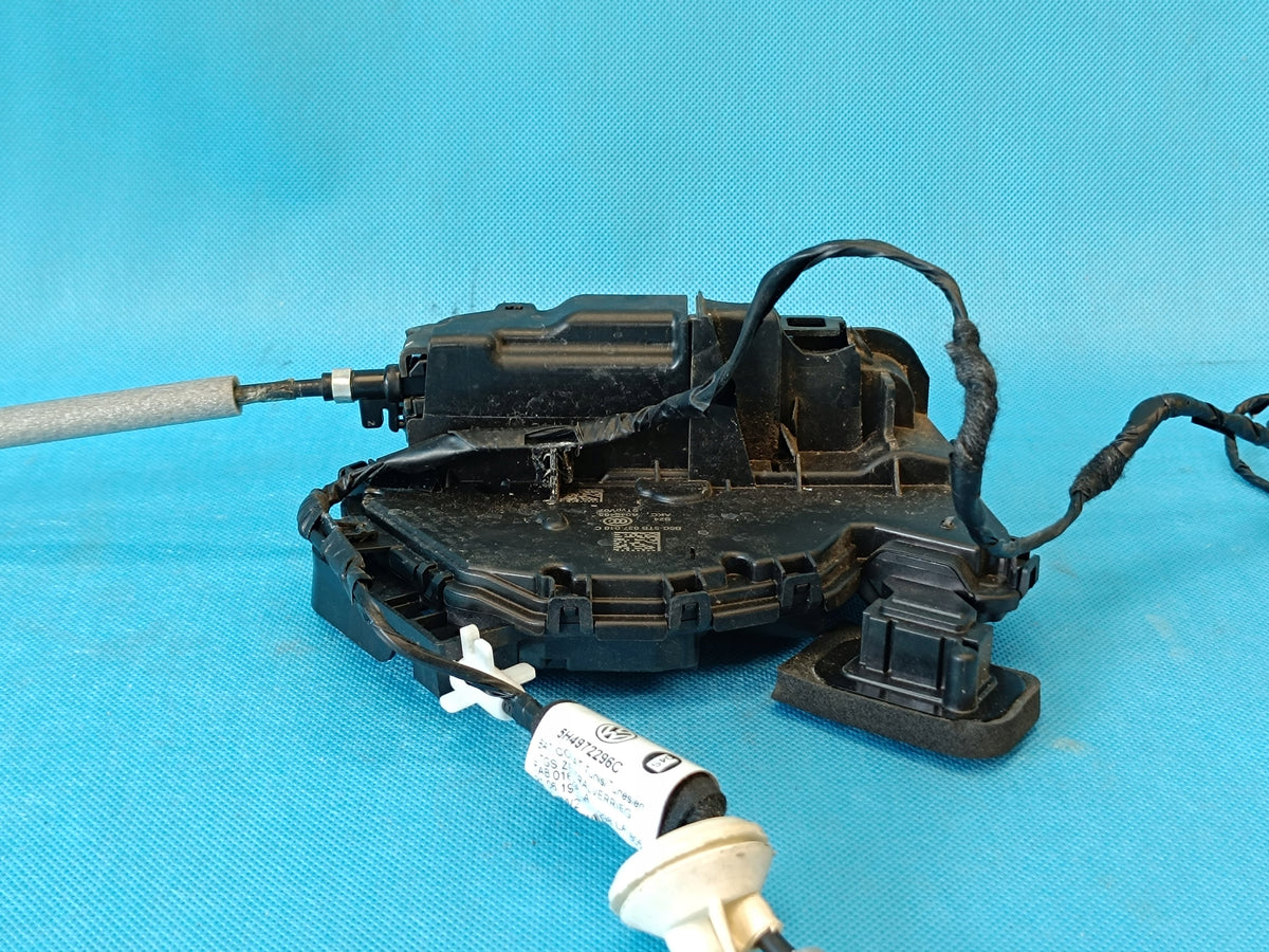 VW GOLF VIII VARIANT 1.5e-TSI 21R BUNDLE DOOR LOCK RIGHT FRONT 5TB837016C