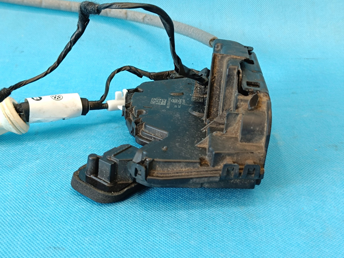 VW GOLF VIII VARIANT 1.5e-TSI 21R BUNDLE DOOR LOCK RIGHT FRONT 5TB837016C