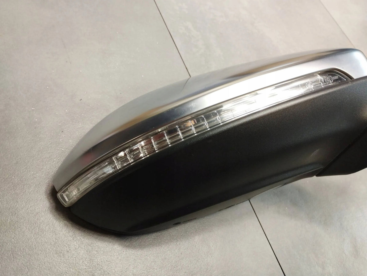 VW Golf VII R MIRROR RIGHT CHROME 13 PIN