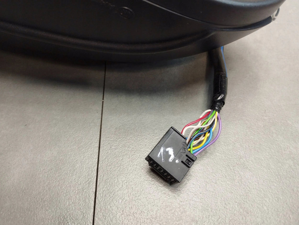 VW Golf VII R MIRROR RIGHT CHROME 13 PIN