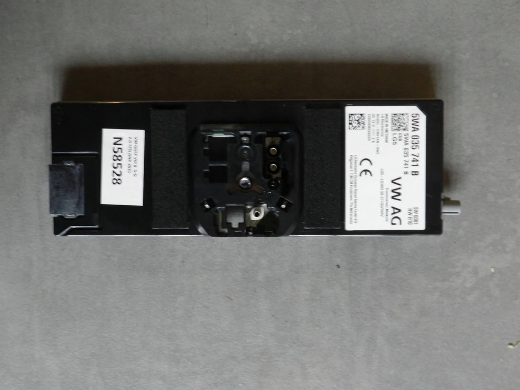 VW Golf VIII 8 ANTENNA MODULE 5WA035741B