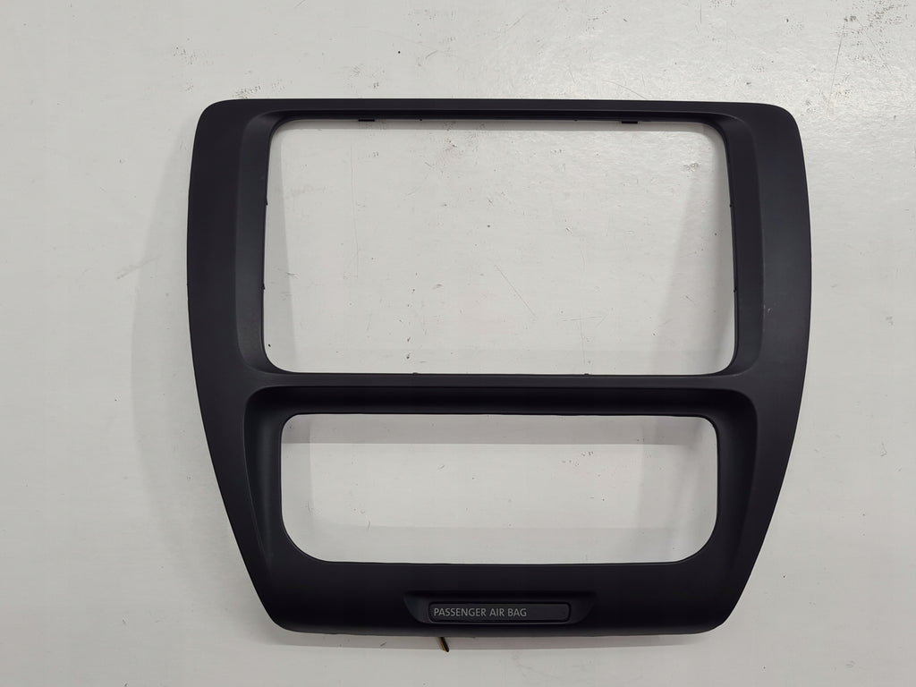 VW JETTA 5C RADIO FRAME 5C6858069A