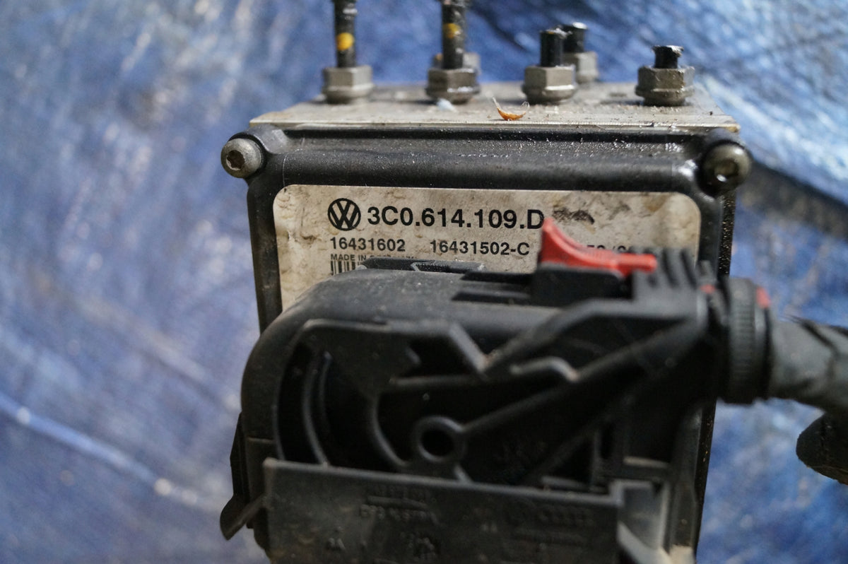 VW PASSAT B6 PUMP ABS 2.0TDI 3C0614109D