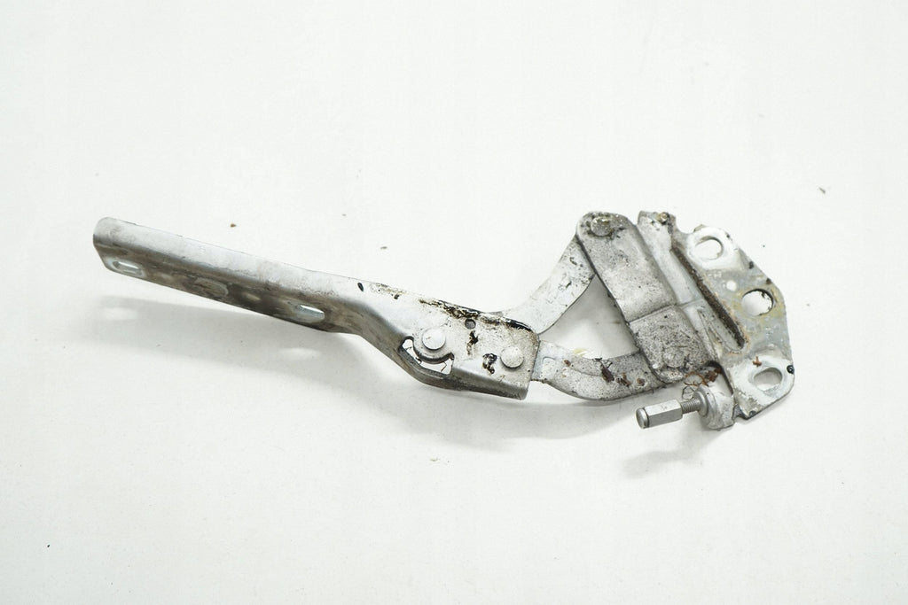 VW PASSAT B7 13R MASK HINGE RIGHT FRONT LA7W 3AA823302