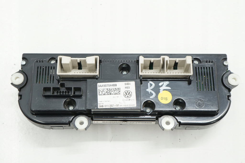 VW PASSAT B7 AIR CONDITIONING PANEL SEAT HEATING 3AA907044BB