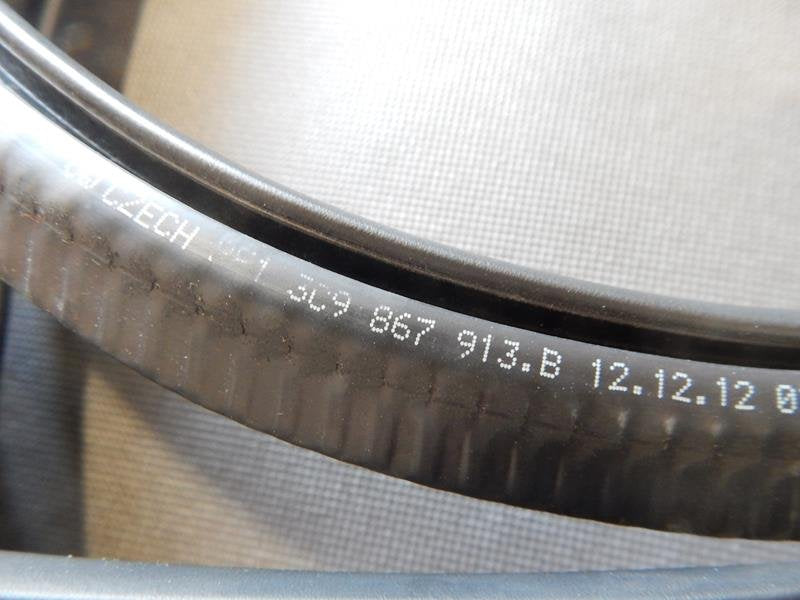 VW PASSAT B7 DOOR SEAL REAR 3C9867913B