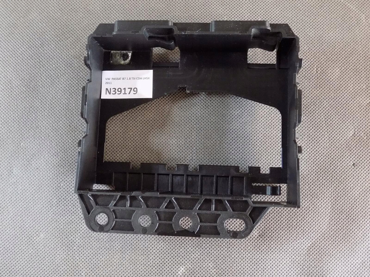 VW PASSAT B7 DRIVER MOUNT BRACKET