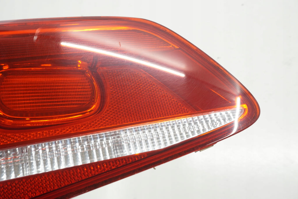 VW PASSAT B7 SEDAN LAMP LEFT REAR FLAP 3AE945093K