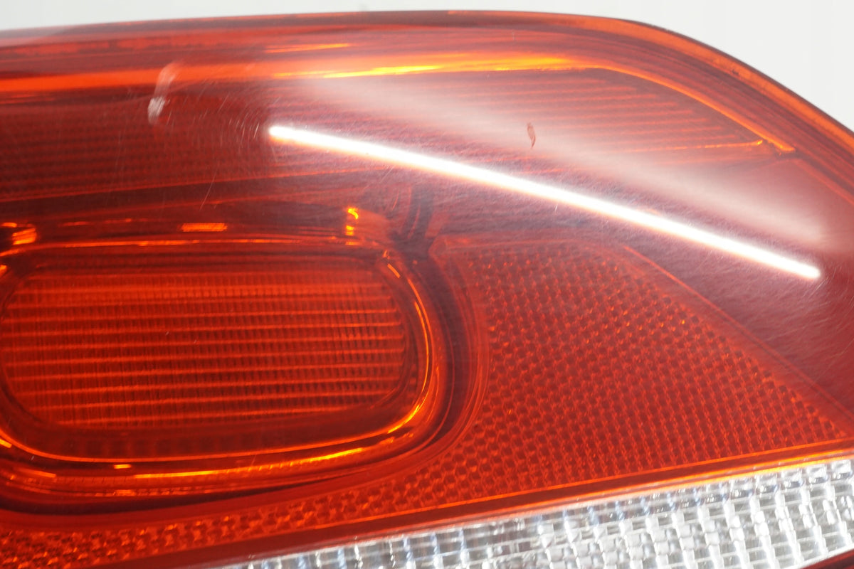 VW PASSAT B7 SEDAN LAMP LEFT REAR FLAP 3AE945093K