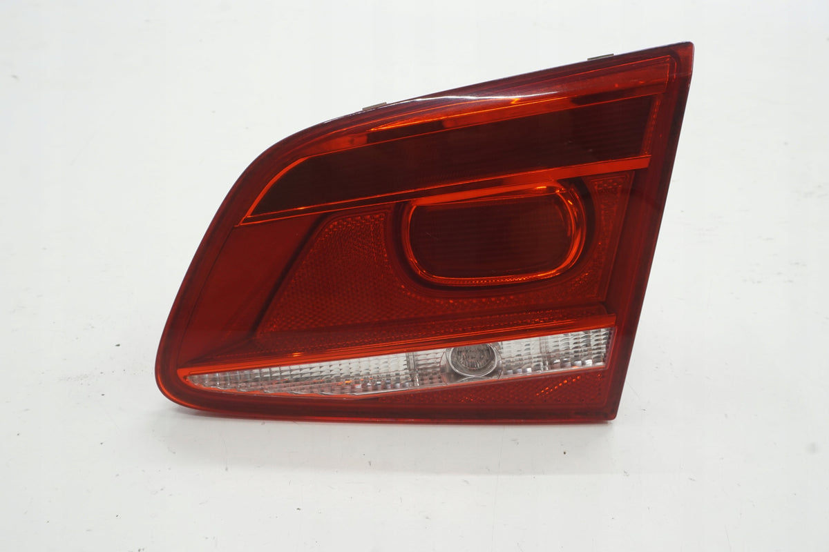 VW PASSAT B7 SEDAN LAMP RIGHT REAR FLAP 3AE945094J