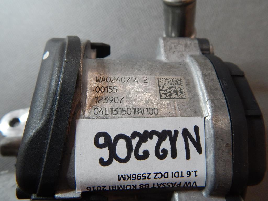 VW PASSAT B8 1.6 TDI THROTTLE 04L128059R 04L131501R
