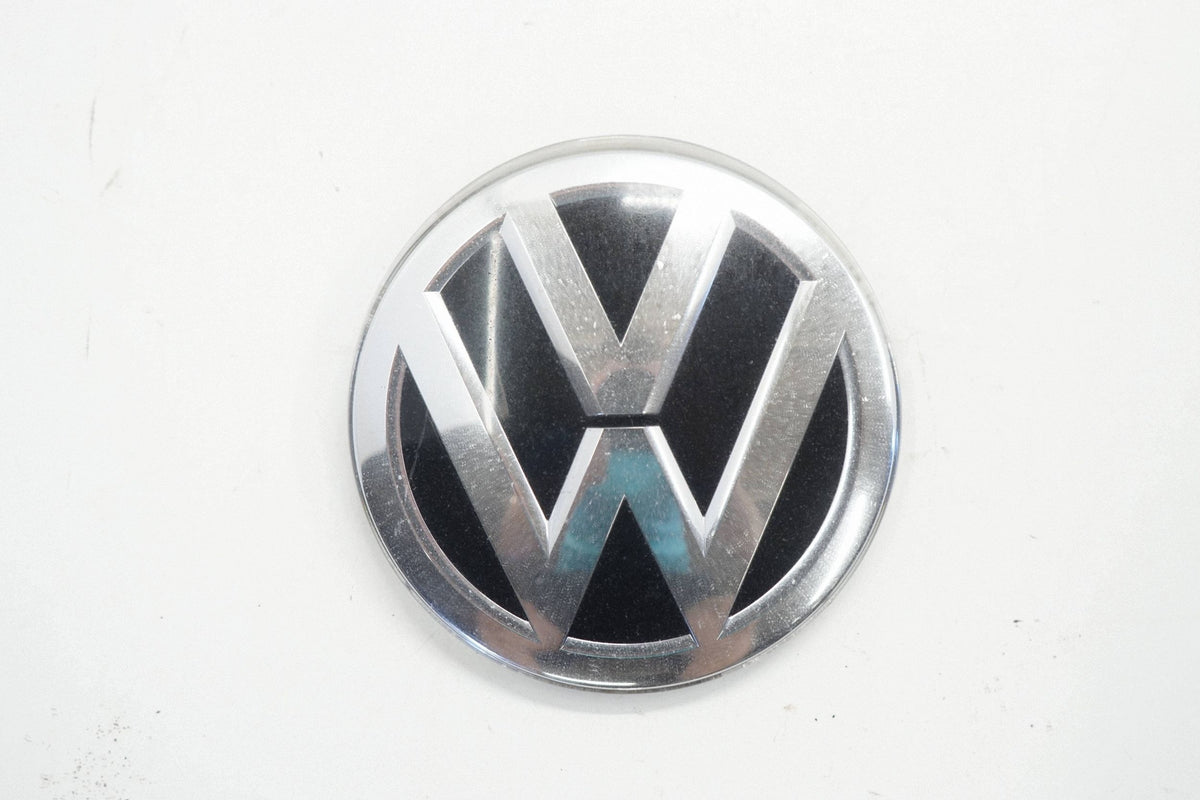 VW PASSAT B8 15R BADGE EMBLEM LOGO 3G0853601A