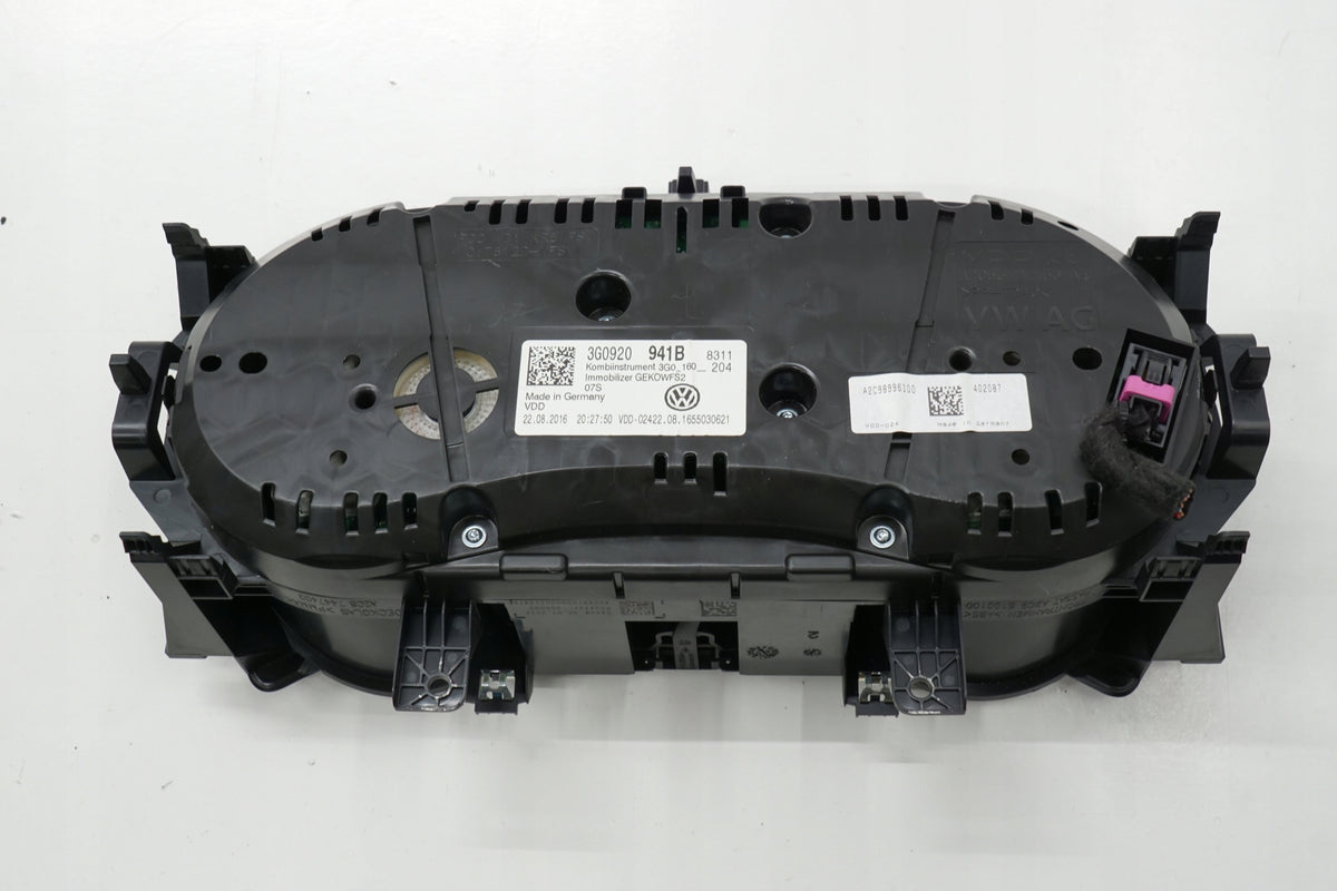VW PASSAT B8 16R COUNTER CLOCK 2.0TDI 3G0920941B ANGLIK UK