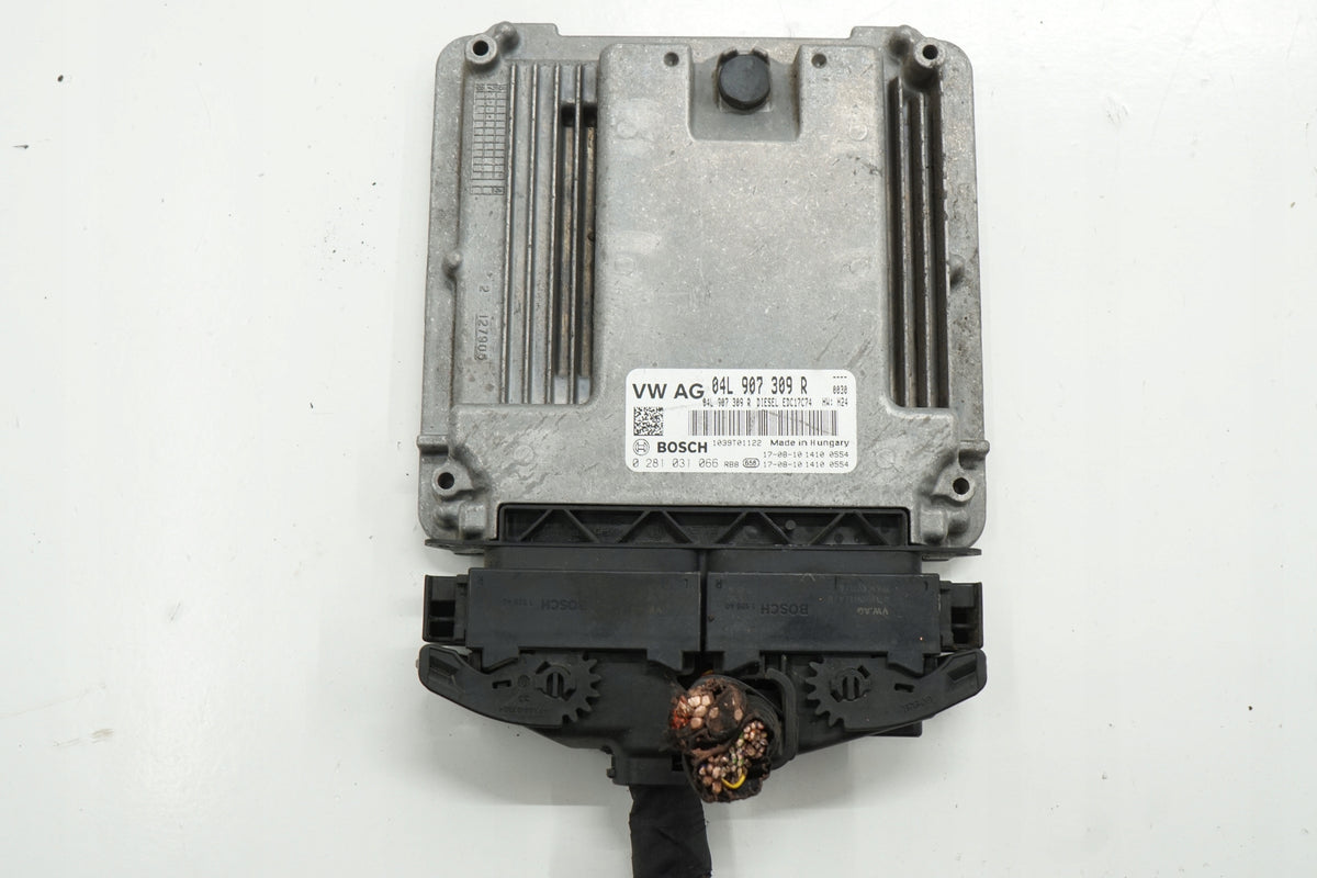VW PASSAT B8 17R ENGINE CONTROLLER 1.6TDI 04L907309R