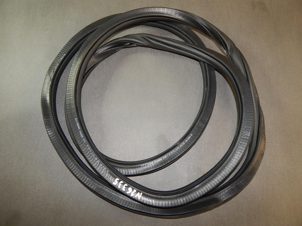 VW PASSAT B8 DOOR SEAL RIGHT REAR 3G5867914K