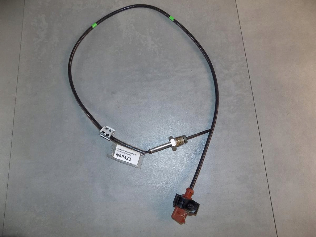 VW PASSAT B8 EXHAUST GAS TEMPERATURE SENSOR 04L906088AK