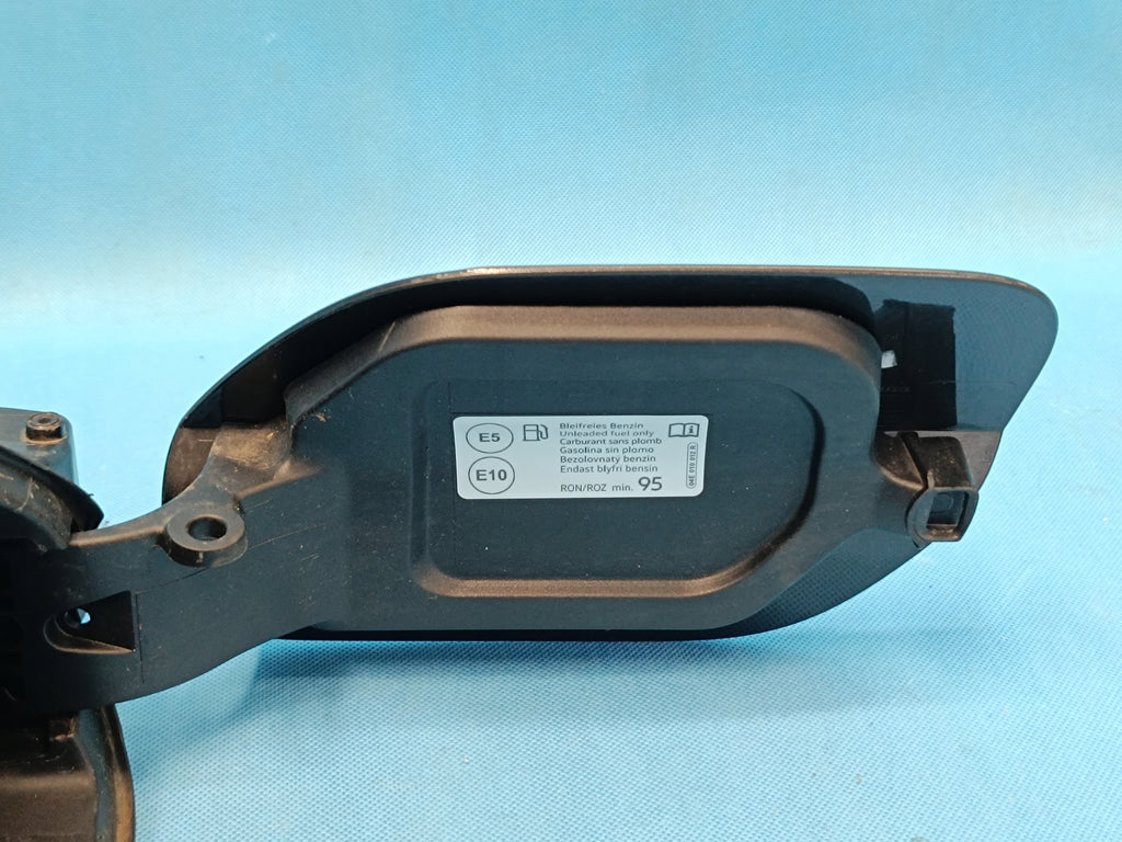 VW PASSAT B8 VARIANT 1.5 TSI 110KW 2024 R FUEL FILLER FLAP 3G9809857C