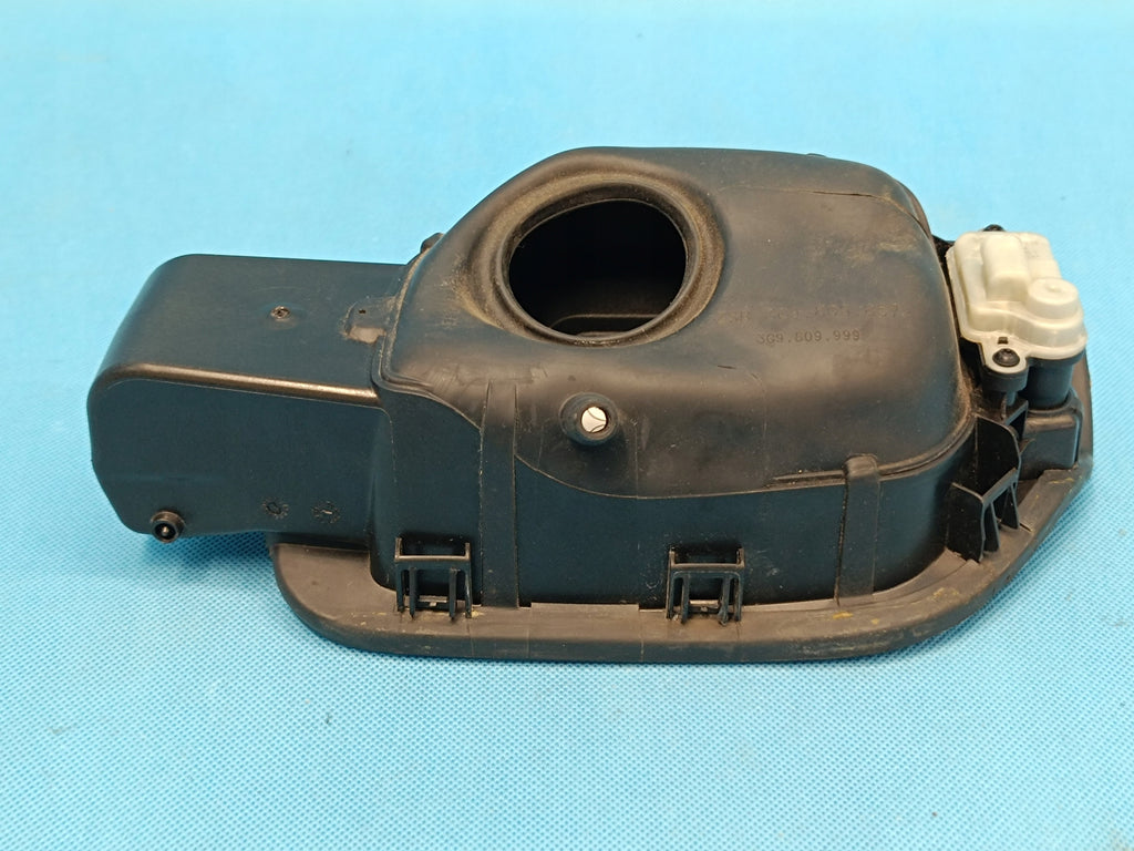 VW PASSAT B8 VARIANT 1.5 TSI 110KW 2024 R FUEL FILLER FLAP 3G9809857C