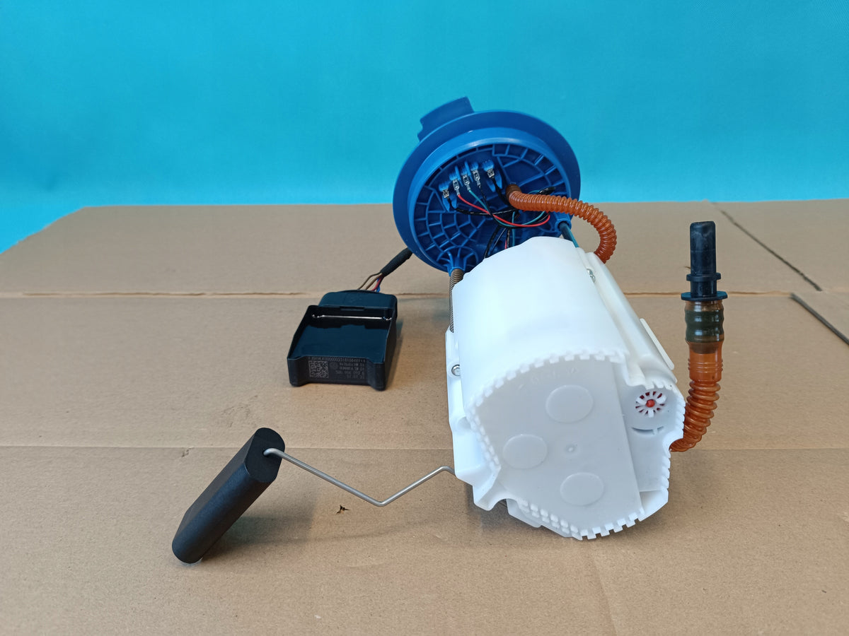 VW PASSAT B8 VARIANT 1.5 TSI 110KW 2024 R FUEL PUMP MODULE 3Q0919051AC