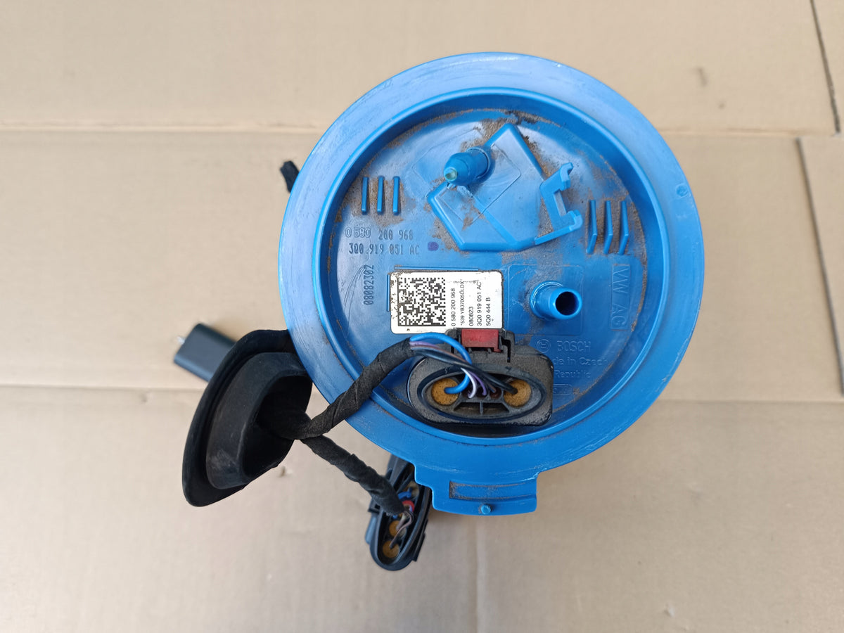 VW PASSAT B8 VARIANT 1.5 TSI 110KW 2024 R FUEL PUMP MODULE 3Q0919051AC
