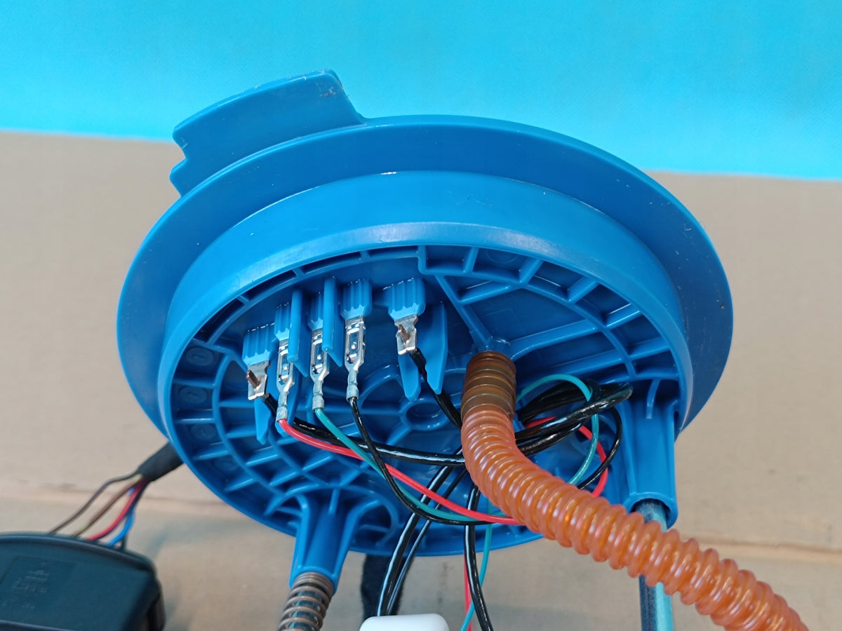 VW PASSAT B8 VARIANT 1.5 TSI 110KW 2024 R FUEL PUMP MODULE 3Q0919051AC