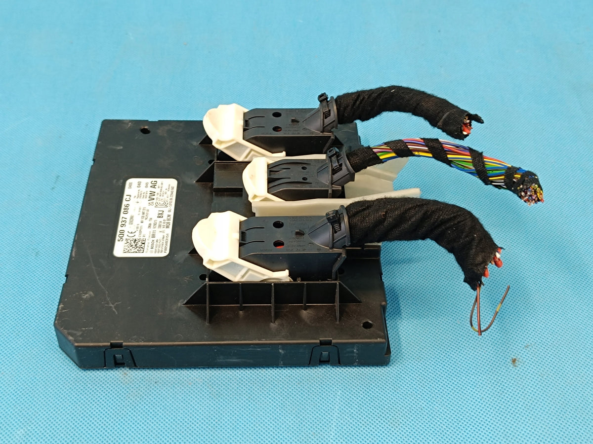VW PASSAT B8 VARIANT 1.5 TSI 2024 R COMFORT CONTROLLER MODULE 5Q0937086CJ