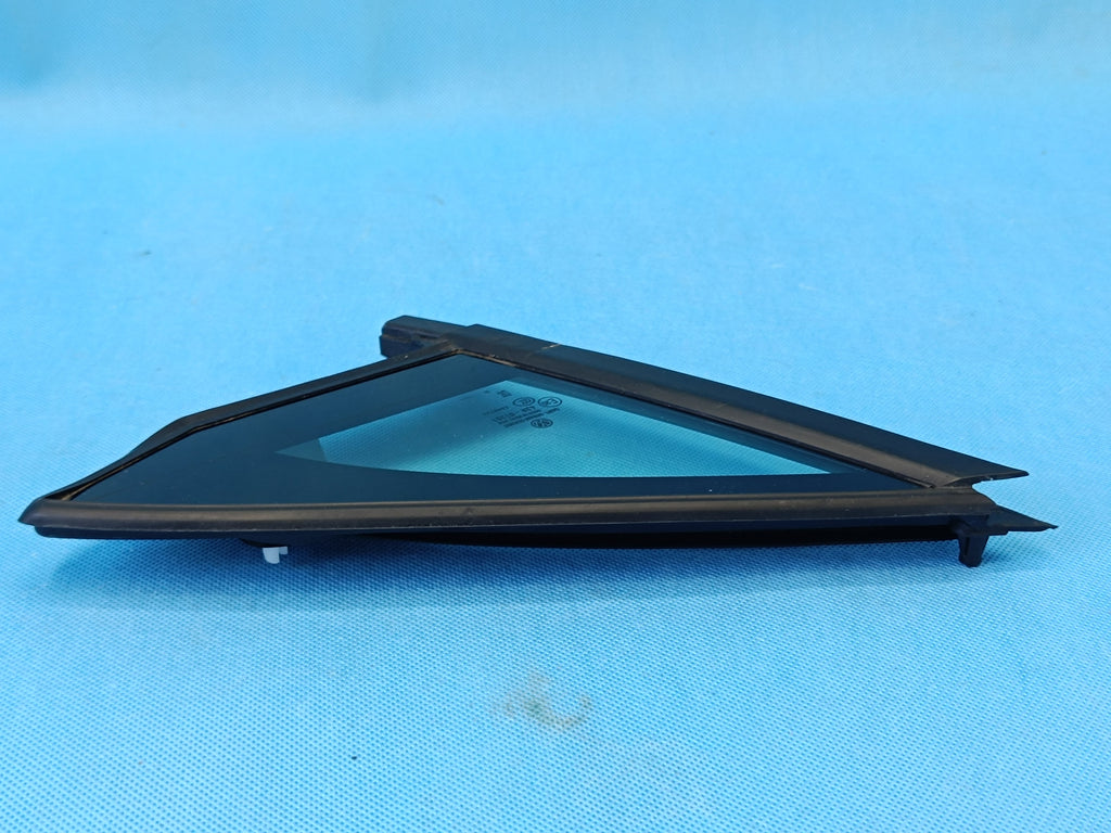 VW PASSAT B8 VARIANT 1.5 TSI GLASS DOOR RIGHT FRONT WITH 2023 R 3G0845114H
