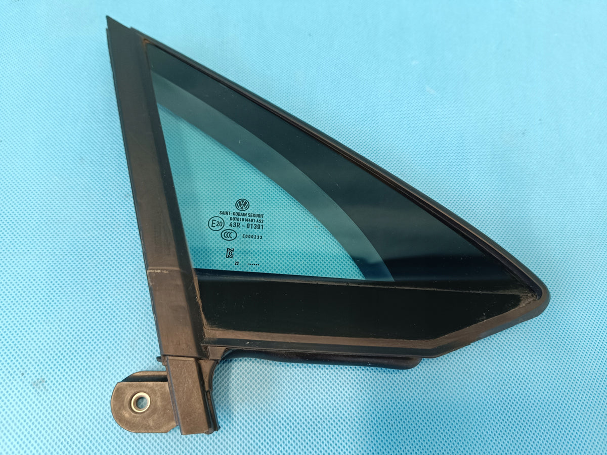 VW PASSAT B8 VARIANT 1.5 TSI GLASS DOOR RIGHT FRONT WITH 2023 R 3G0845114H