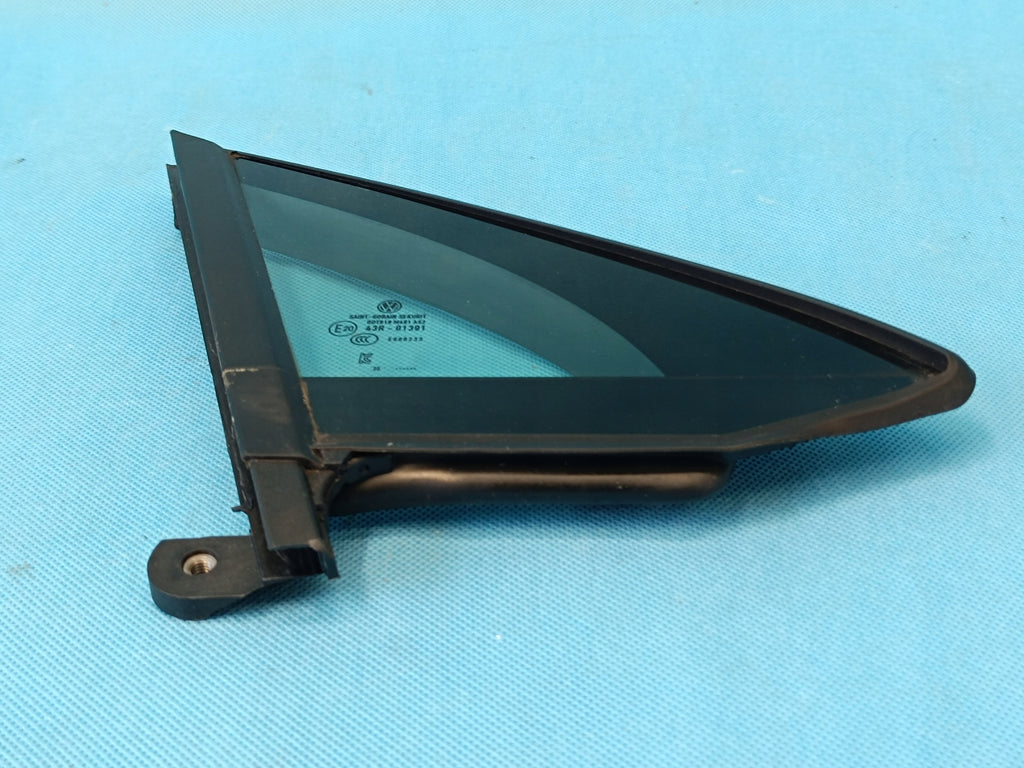 VW PASSAT B8 VARIANT 1.5 TSI GLASS DOOR RIGHT FRONT WITH 2023 R 3G0845114H