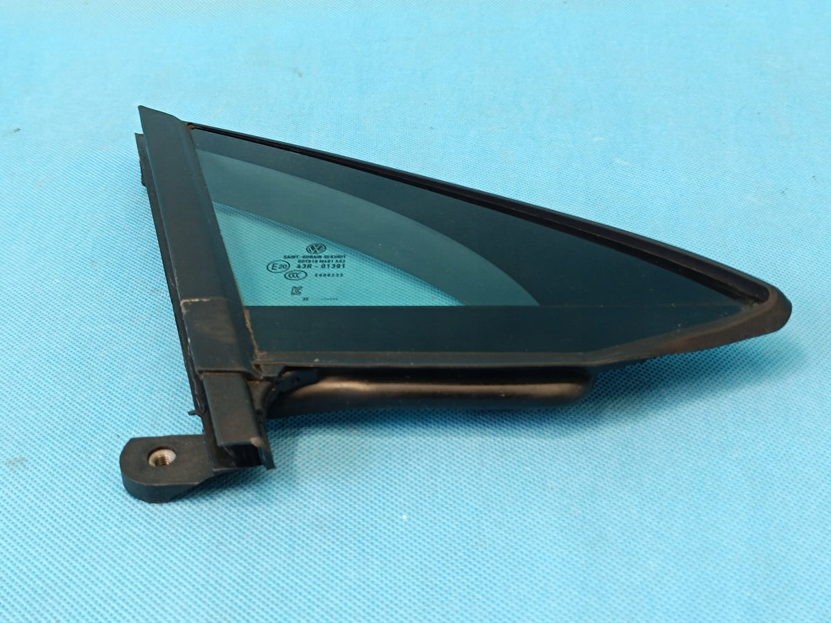 VW PASSAT B8 VARIANT 1.5 TSI GLASS DOOR RIGHT FRONT WITH 2023 R 3G0845114H