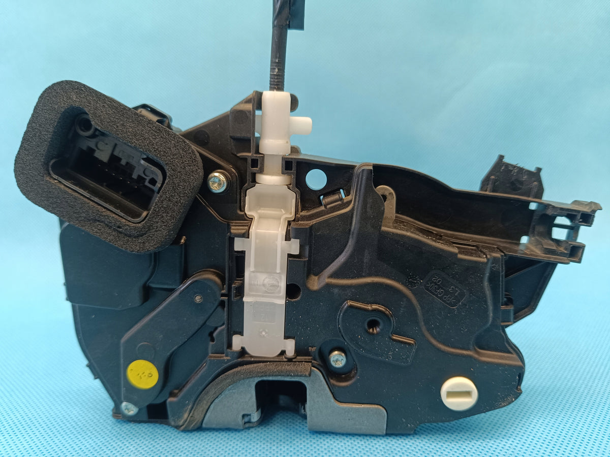 VW PASSAT B9 VARIANT 2.0 TDI 110KW 2024 R DOOR LOCK LEFT REAR 3J0839015A