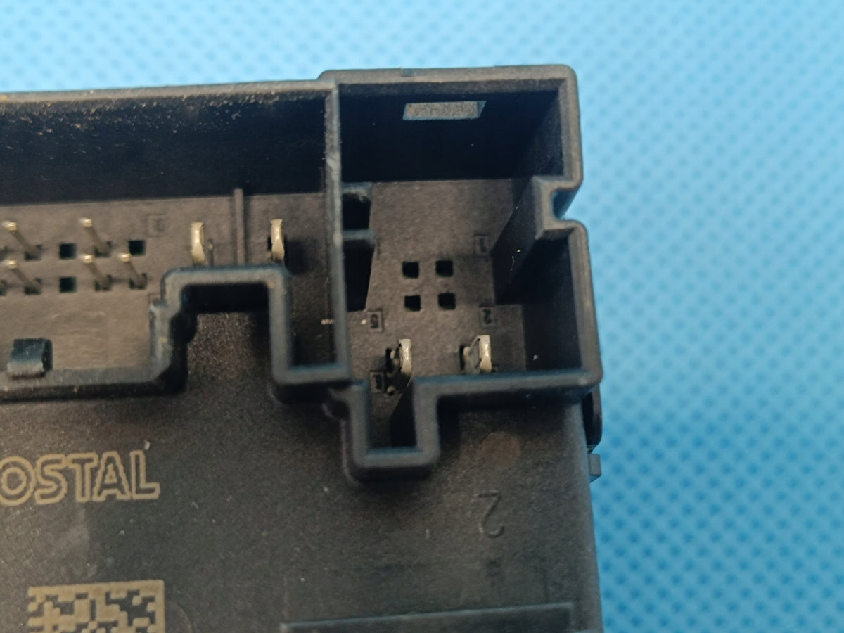 VW PASSAT B9 VARIANT 2.0 TDI 110KW 2024 R DOOR MODULE LEFT FRONT 3WA959593A