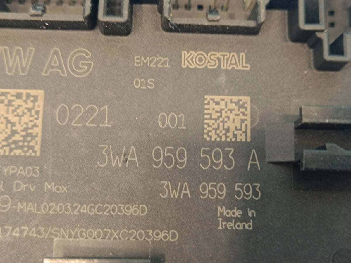 VW PASSAT B9 VARIANT 2.0 TDI 110KW 2024 R DOOR MODULE LEFT FRONT 3WA959593A