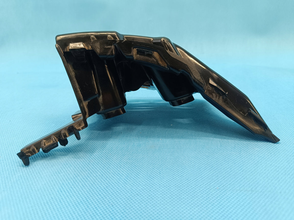 VW PASSAT B9 VARIANT 2.0 TDI 110KW 2024R BUMPER SLIDE LEFT REAR 3J0807377
