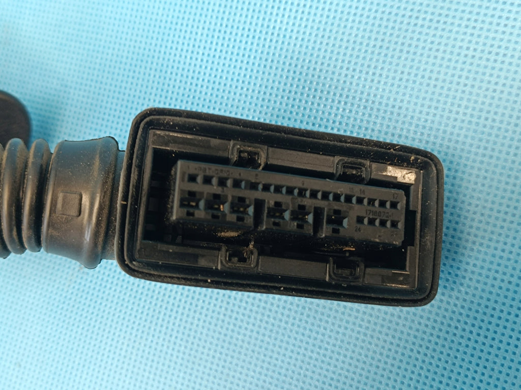 VW PASSAT B9 VARIANT 2.0 TDI 110KW 2024R DOOR HARNESS LEFT REAR 3J0971693B