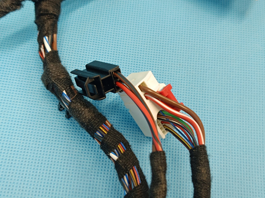 VW PASSAT B9 VARIANT 2.0 TDI 110KW 2024R DOOR HARNESS RIGHT REAR 3J0971693B