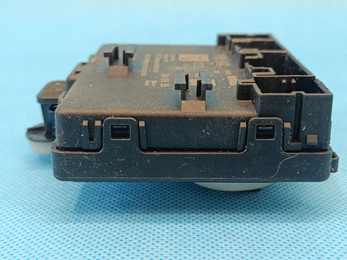 VW PASSAT B9 VARIANT 2.0 TDI 110KW 2024R DOOR MODULE LEFT REAR 3WA959395A