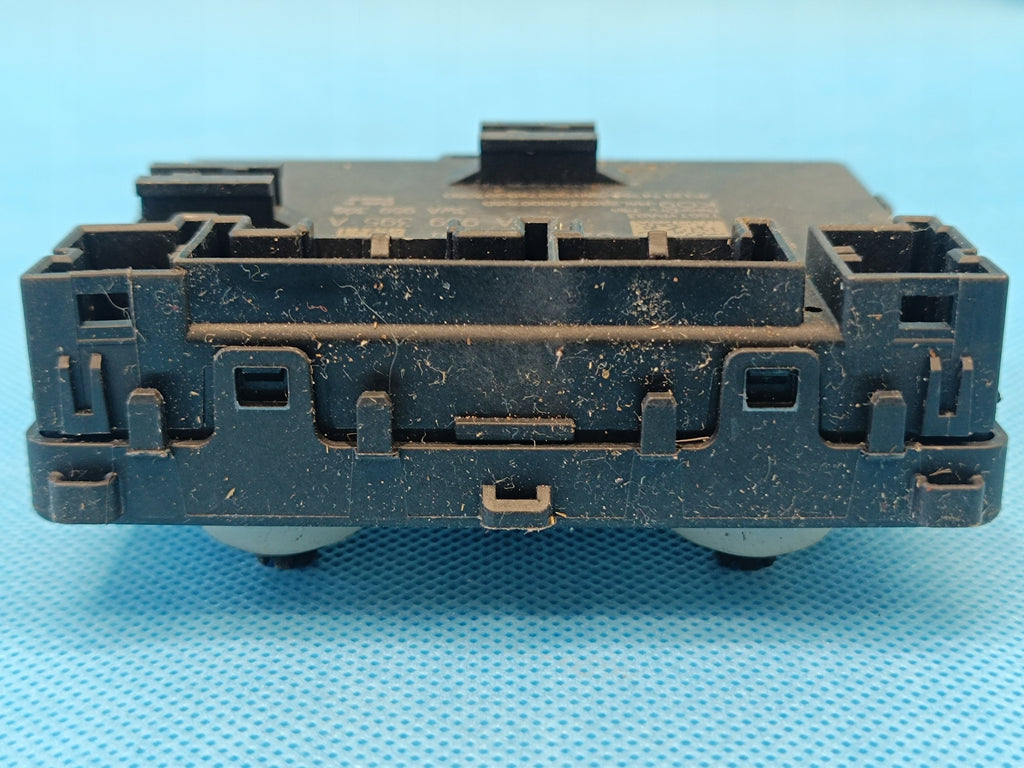 VW PASSAT B9 VARIANT 2.0 TDI 110KW 2024R DOOR MODULE LEFT REAR 3WA959395A