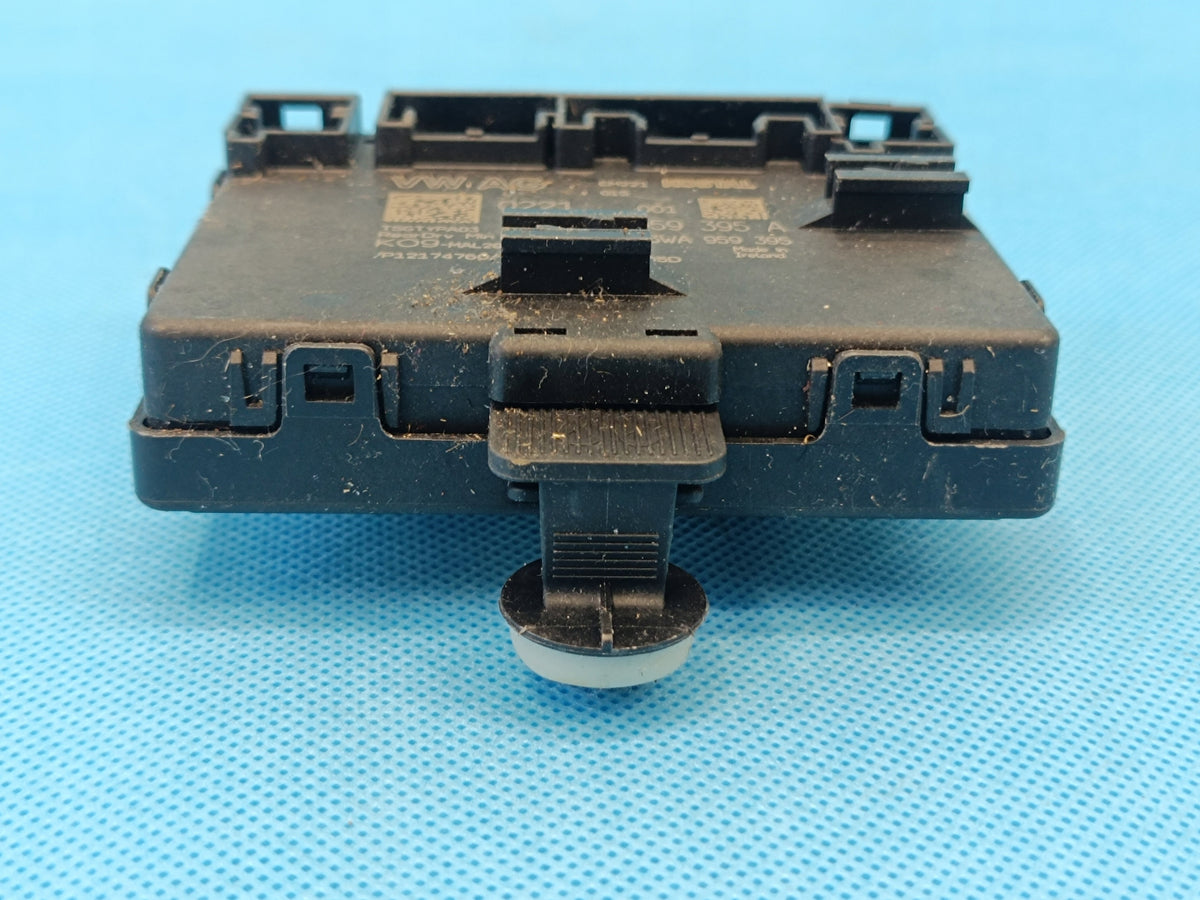 VW PASSAT B9 VARIANT 2.0 TDI 110KW 2024R DOOR MODULE LEFT REAR 3WA959395A