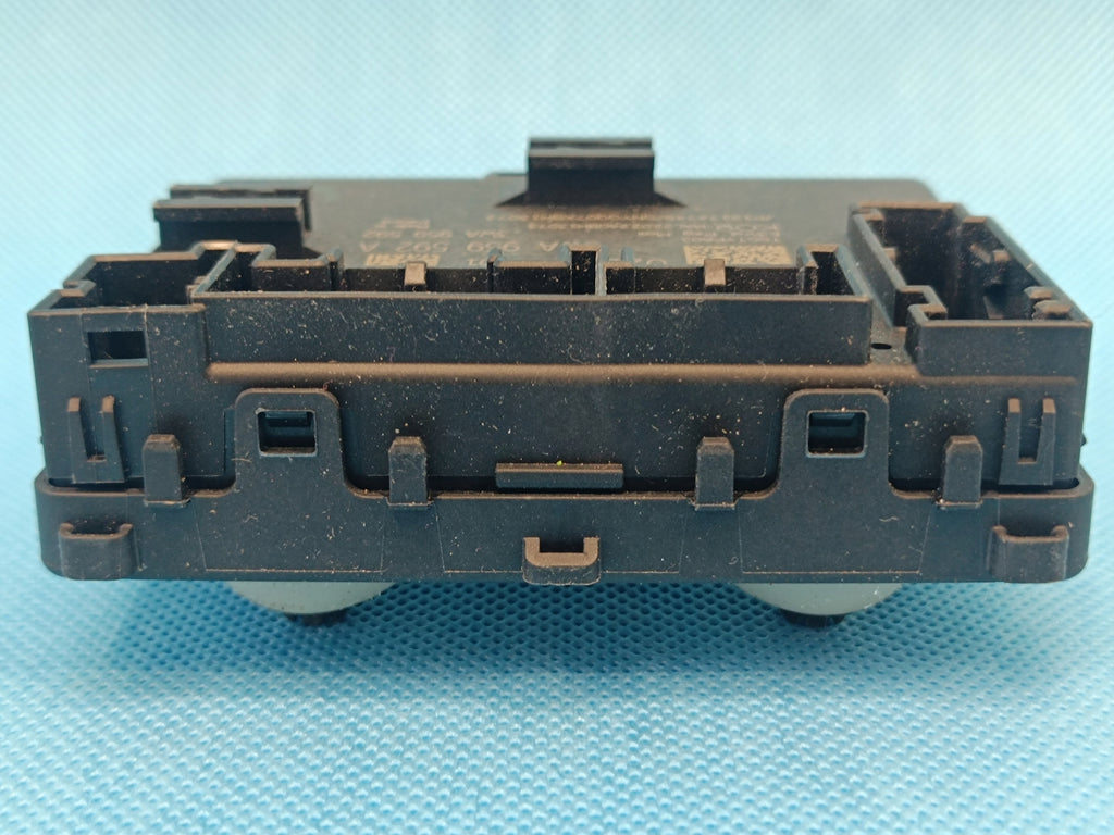 VW PASSAT B9 VARIANT 2.0 TDI 110KW 2024R DOOR MODULE RIGHT FRONT 3WA959592A