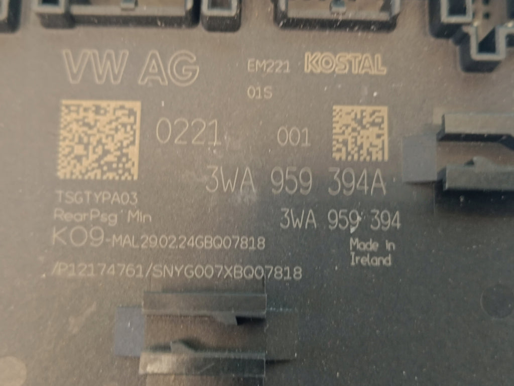 VW PASSAT B9 VARIANT 2.0 TDI 110KW 2024R DOOR MODULE RIGHT REAR 3WA959394A