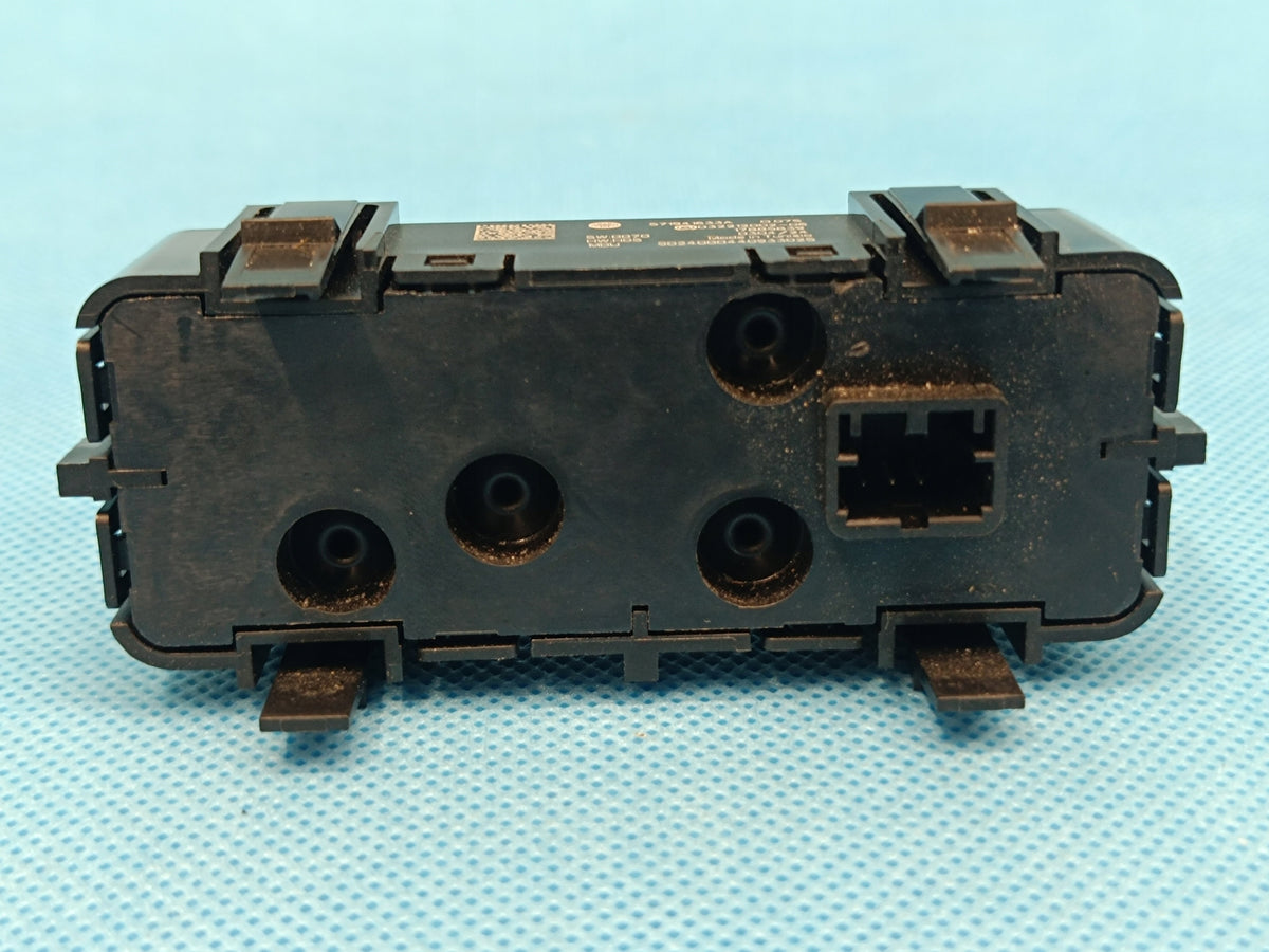 VW PASSAT B9 VARIANT 2.0 TDI 2024 R SWITCH LIGHT SWITCH 571941633A