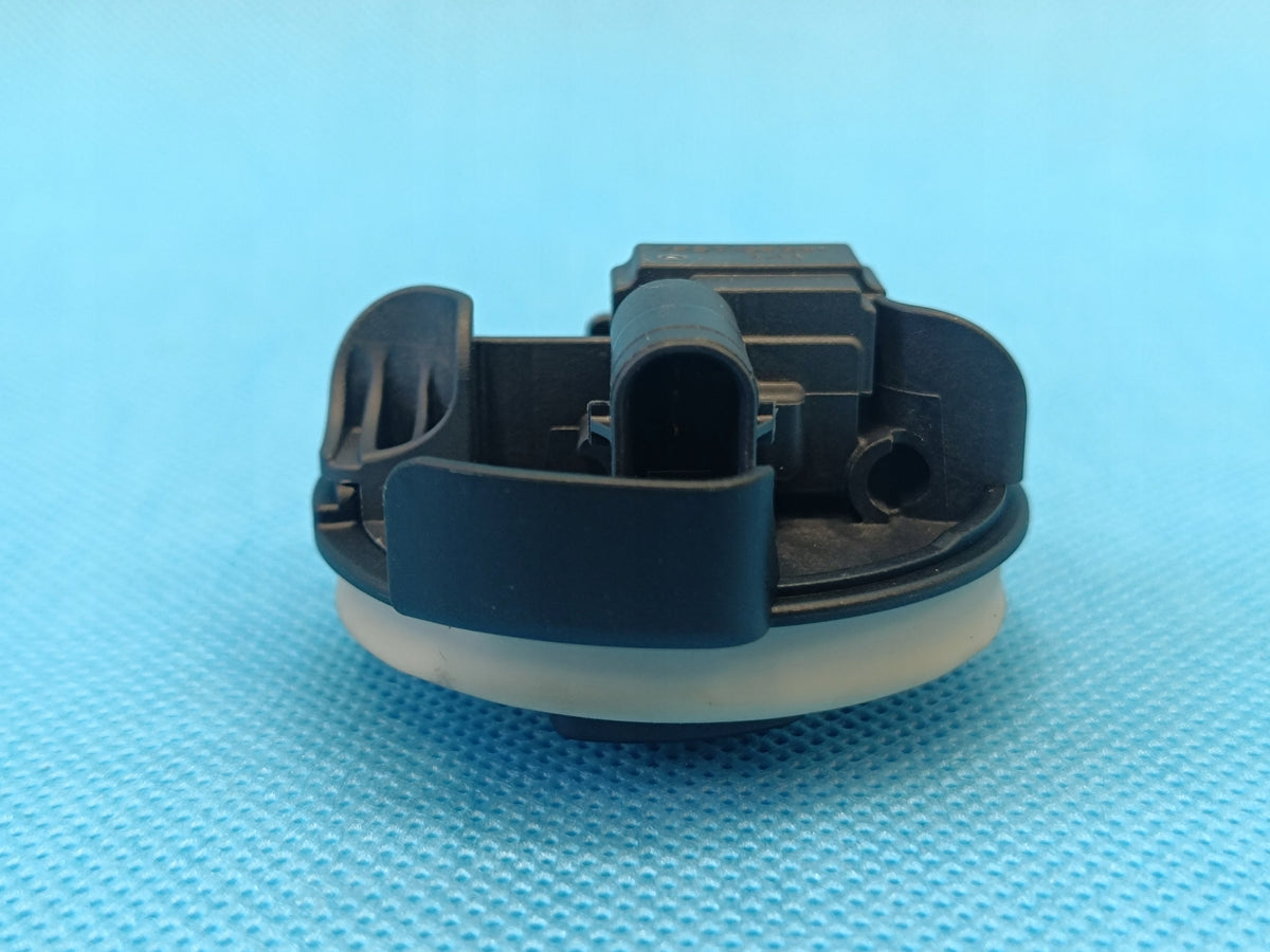 VW PASSAT B9 VARIANT 2.0TDI 110KW 2024R SENSOR IMPACT SENSOR 85E959354A