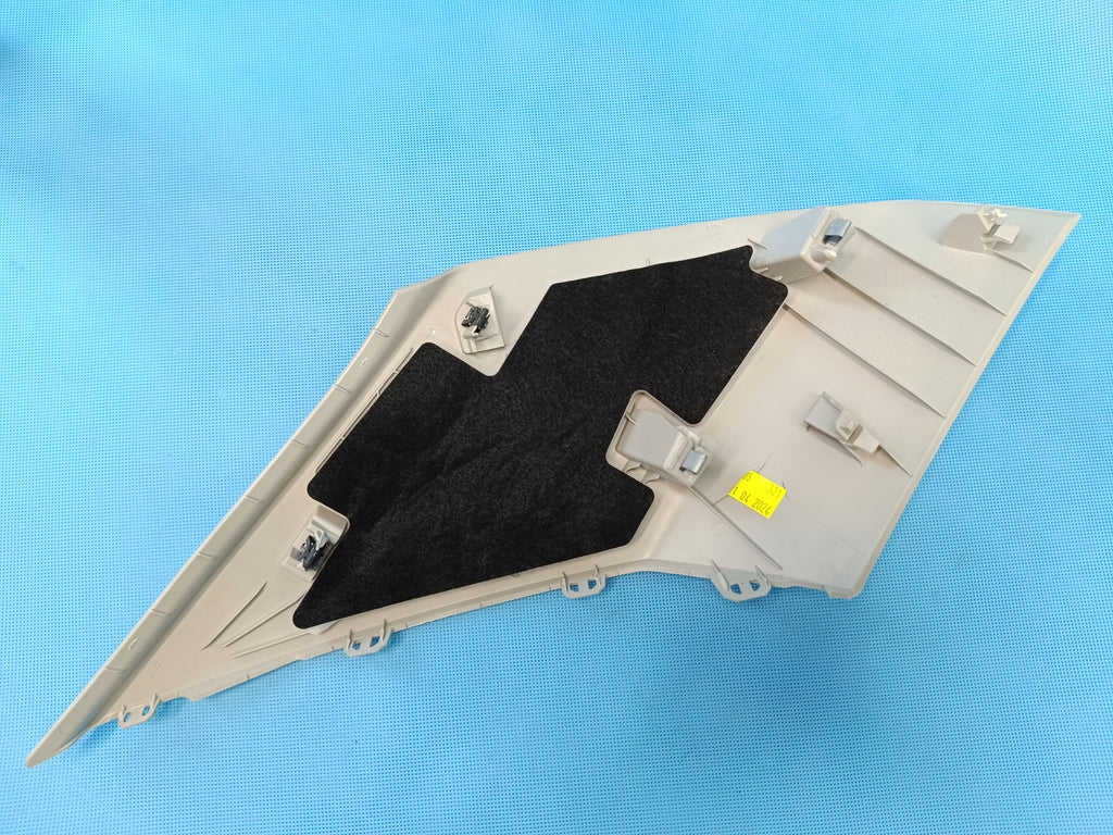 VW PASSAT B9 VARIANT 2024 R POST COVER D RIGHT 3J0867246 TS4