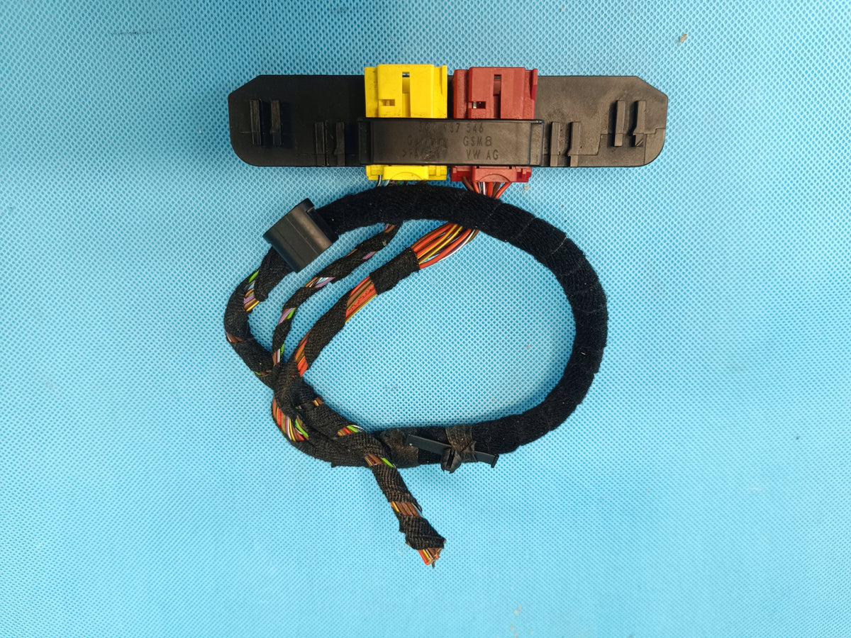 VW PASSAT B9 VARIANT 2024R SEAT CUBE PLUGS RIGHT FRONT 5Q0937546